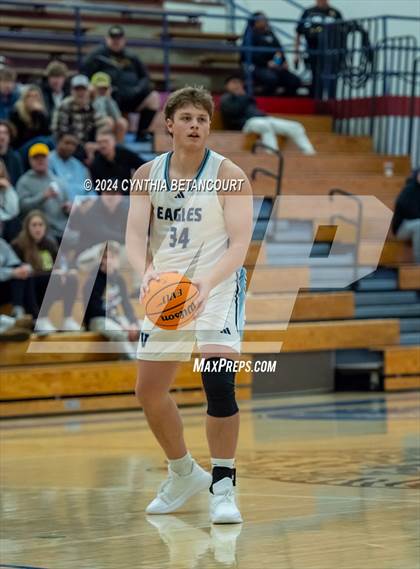 Thumbnail 1 in Valor Christian vs Thomas Jefferson photogallery.
