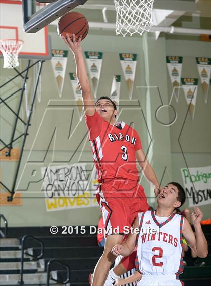 Thumbnail 2 in Ripon vs. Winters (Ram Jam Winter Classic) photogallery.