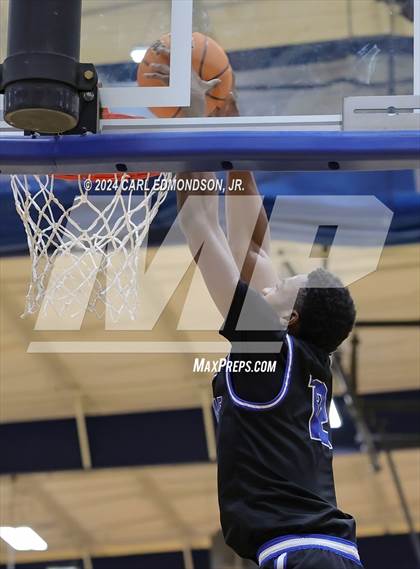 Thumbnail 3 in Hume-Fogg vs. Brentwood Academy photogallery.
