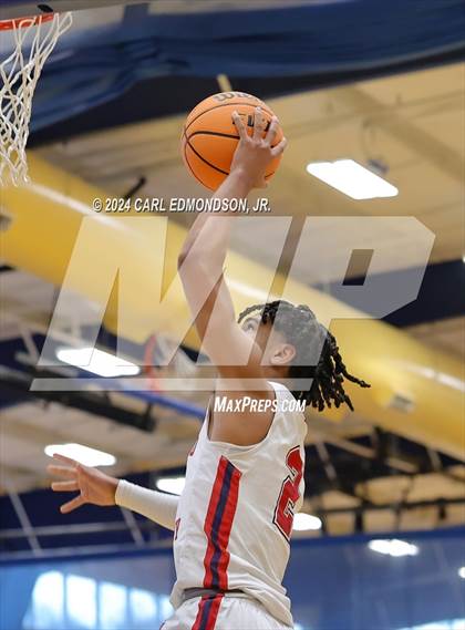 Thumbnail 2 in Hume-Fogg vs. Brentwood Academy photogallery.