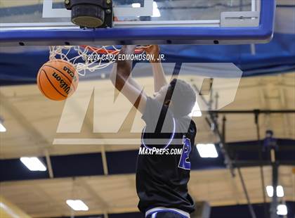 Thumbnail 1 in Hume-Fogg vs. Brentwood Academy photogallery.