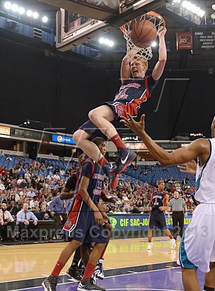 Thumbnail 1 in Sheldon vs. Pleasant Grove (CIF SJS D1 Final) photogallery.