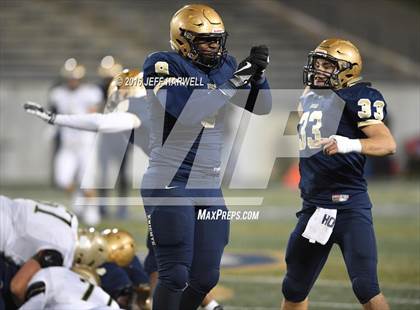Thumbnail 1 in St. Vincent-St. Mary vs. Archbishop Hoban (OHSAA Division III Region 9 Semifinal) photogallery.