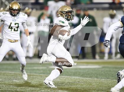 Thumbnail 2 in St. Vincent-St. Mary vs. Archbishop Hoban (OHSAA Division III Region 9 Semifinal) photogallery.
