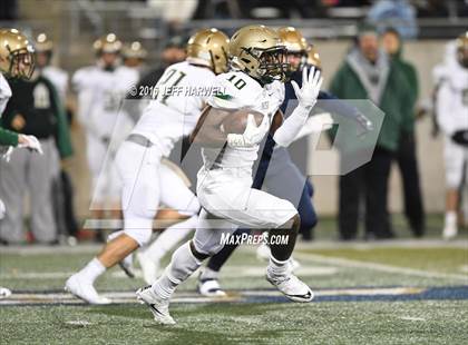 Thumbnail 3 in St. Vincent-St. Mary vs. Archbishop Hoban (OHSAA Division III Region 9 Semifinal) photogallery.