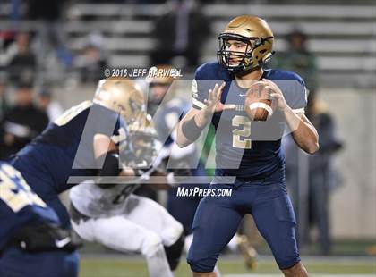 Thumbnail 2 in St. Vincent-St. Mary vs. Archbishop Hoban (OHSAA Division III Region 9 Semifinal) photogallery.