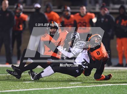 Thumbnail 1 in Washington vs. Perry (OHSAA D2 Regional Semifinal) photogallery.