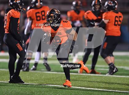 Thumbnail 1 in Washington vs. Perry (OHSAA D2 Regional Semifinal) photogallery.