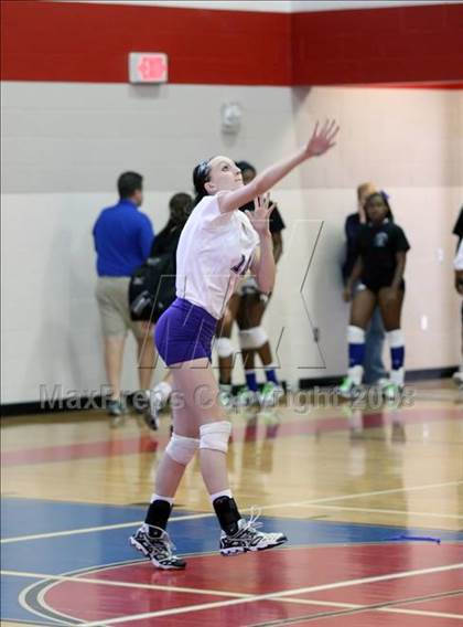 Thumbnail 3 in Warren vs Hastings (Nike Volleyball Classic) photogallery.