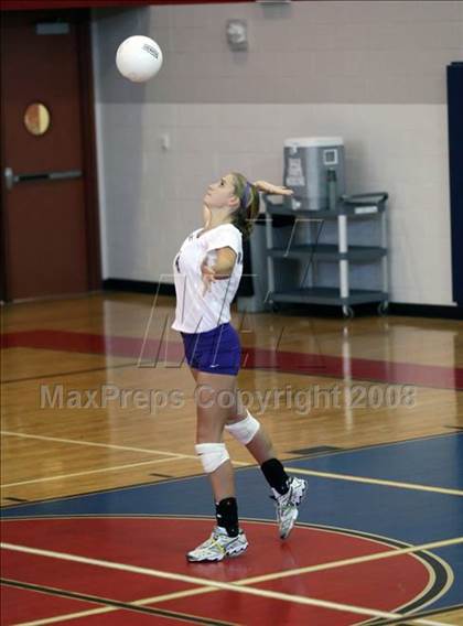 Thumbnail 3 in Warren vs Hastings (Nike Volleyball Classic) photogallery.