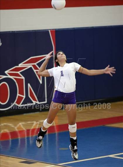 Thumbnail 1 in Warren vs Hastings (Nike Volleyball Classic) photogallery.