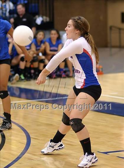 Thumbnail 2 in Vista del Lago vs. Christian Brothers (CIF SJS D3 Final) photogallery.