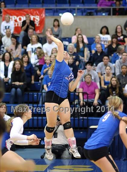 Thumbnail 1 in Vista del Lago vs. Christian Brothers (CIF SJS D3 Final) photogallery.