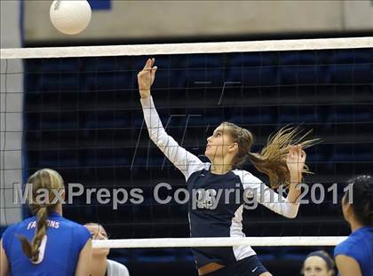 Thumbnail 2 in Vista del Lago vs. Christian Brothers (CIF SJS D3 Final) photogallery.