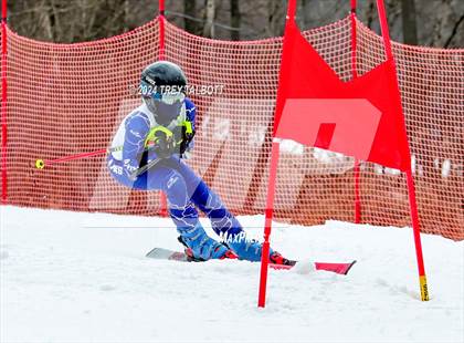 Thumbnail 1 in NYSPHSAA Section V Class A & B Giant Slalom Final (Second Run) photogallery.