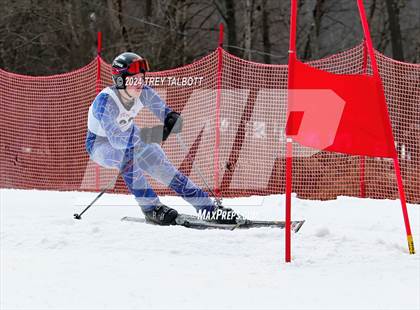 Thumbnail 3 in NYSPHSAA Section V Class A & B Giant Slalom Final (Second Run) photogallery.