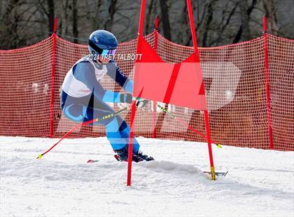 Thumbnail 1 in NYSPHSAA Section V Class A & B Giant Slalom Final (Second Run) photogallery.