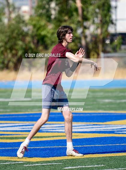 Thumbnail 2 in Mira Mesa vs Rancho Buena Vista (7 on 7) photogallery.
