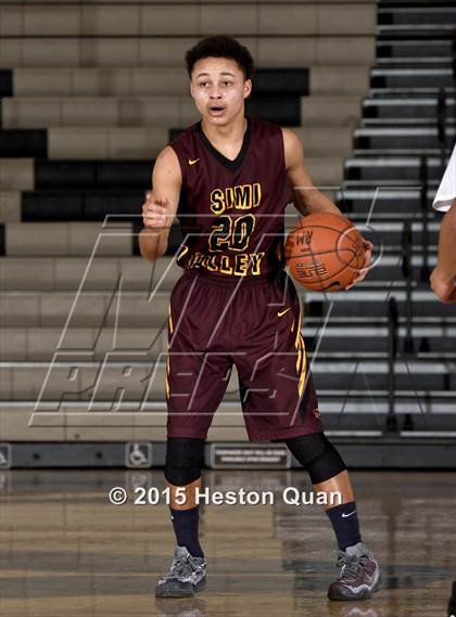 Thumbnail 2 in Simi Valley vs. King (MaxPreps Holiday Classic) photogallery.