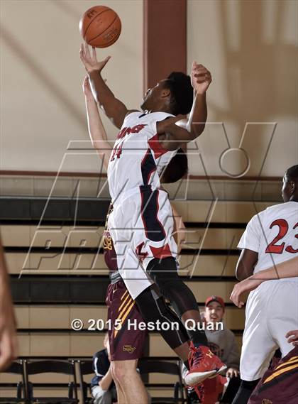 Thumbnail 2 in Simi Valley vs. King (MaxPreps Holiday Classic) photogallery.