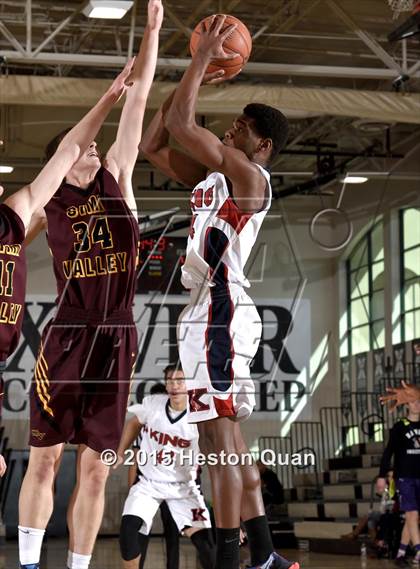 Thumbnail 3 in Simi Valley vs. King (MaxPreps Holiday Classic) photogallery.
