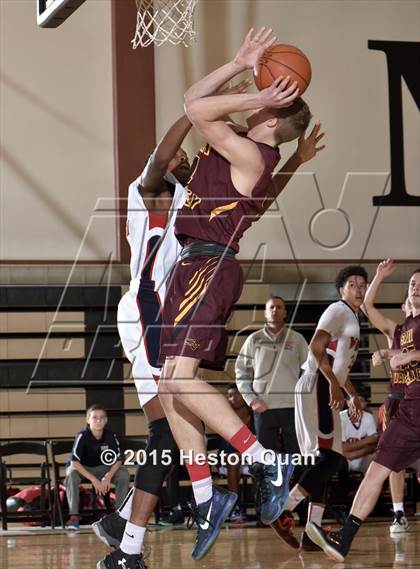 Thumbnail 2 in Simi Valley vs. King (MaxPreps Holiday Classic) photogallery.