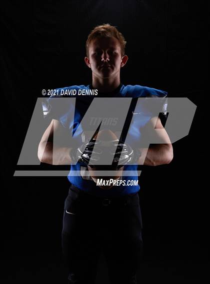 Thumbnail 1 in Frontier Football Seniors photogallery.
