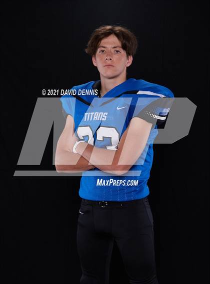 Thumbnail 2 in Frontier Football Seniors photogallery.