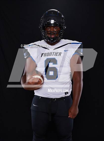 Thumbnail 2 in Frontier Football Seniors photogallery.