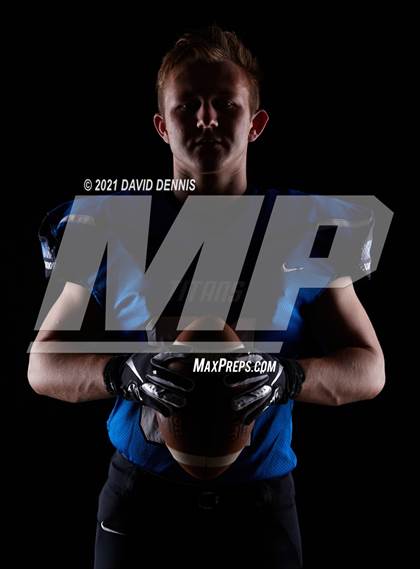 Thumbnail 1 in Frontier Football Seniors photogallery.
