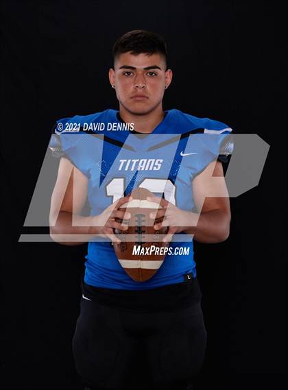 Thumbnail 3 in Frontier Football Seniors photogallery.