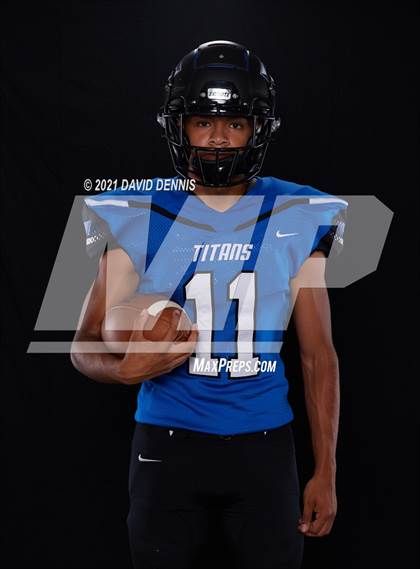 Thumbnail 2 in Frontier Football Seniors photogallery.