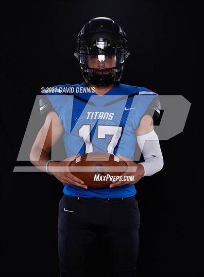 Thumbnail 1 in Frontier Football Seniors photogallery.