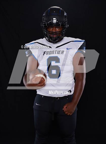 Thumbnail 1 in Frontier Football Seniors photogallery.