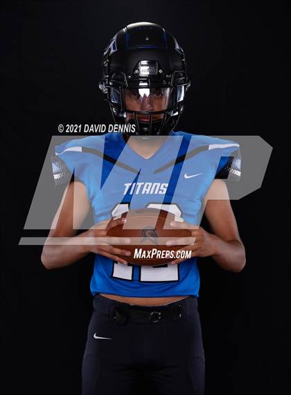 Thumbnail 1 in Frontier Football Seniors photogallery.