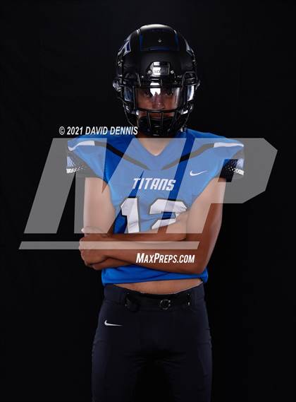Thumbnail 2 in Frontier Football Seniors photogallery.