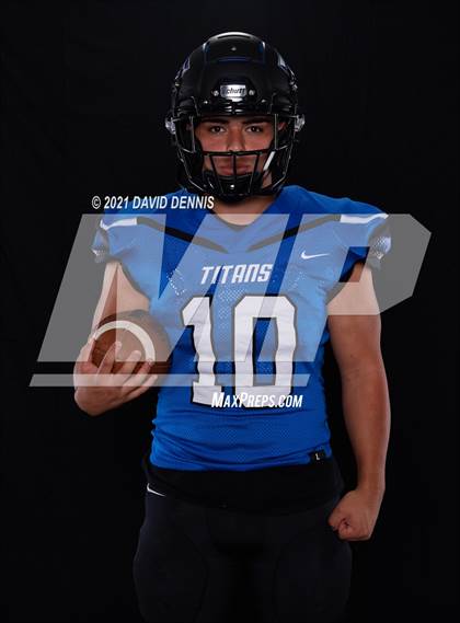 Thumbnail 1 in Frontier Football Seniors photogallery.