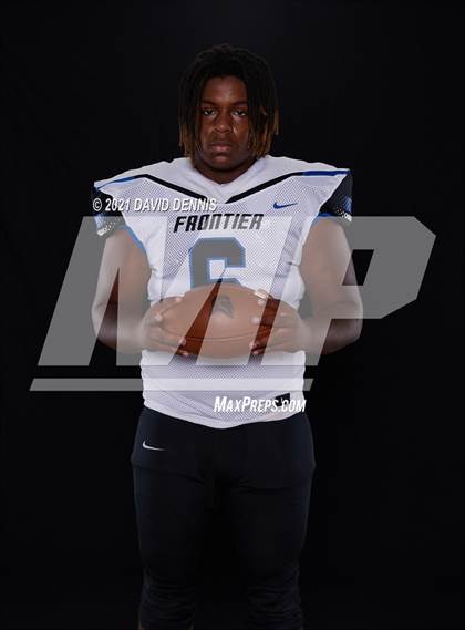 Thumbnail 2 in Frontier Football Seniors photogallery.
