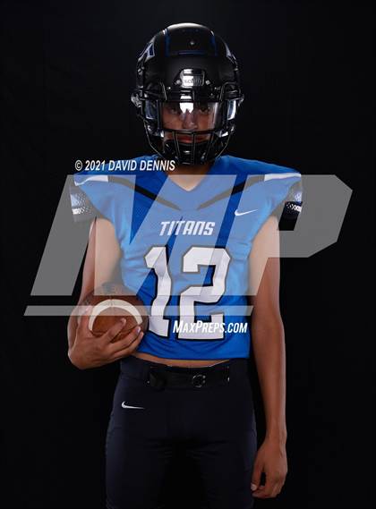 Thumbnail 2 in Frontier Football Seniors photogallery.