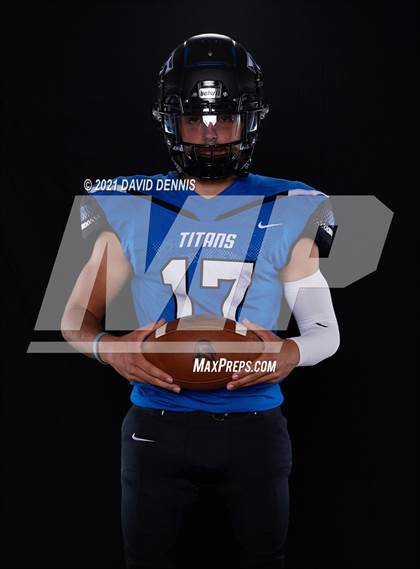 Thumbnail 3 in Frontier Football Seniors photogallery.