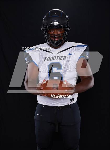 Thumbnail 2 in Frontier Football Seniors photogallery.