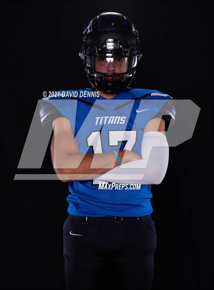 Thumbnail 2 in Frontier Football Seniors photogallery.