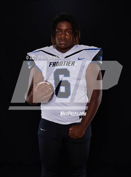 Thumbnail 3 in Frontier Football Seniors photogallery.