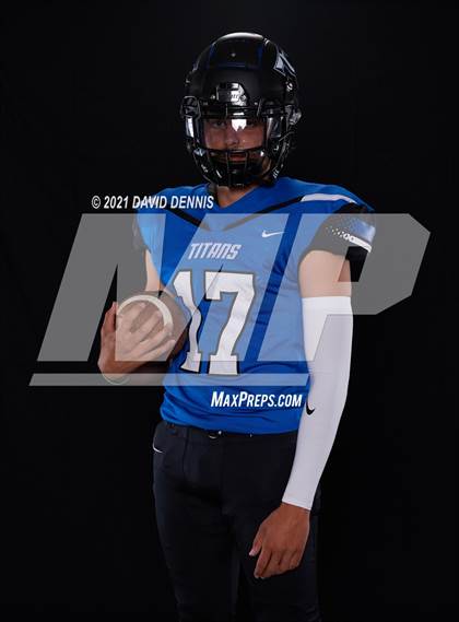 Thumbnail 2 in Frontier Football Seniors photogallery.