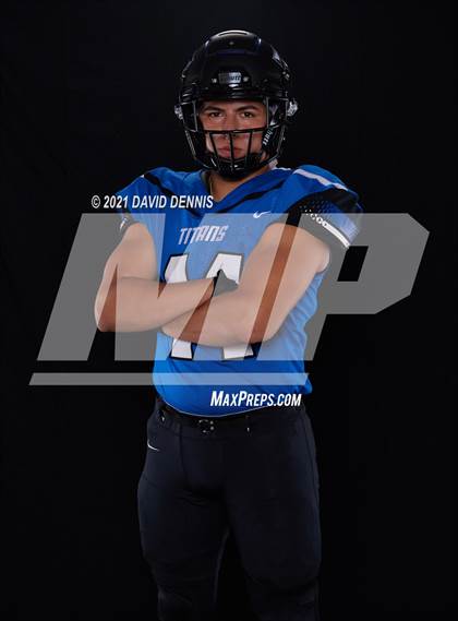 Thumbnail 3 in Frontier Football Seniors photogallery.