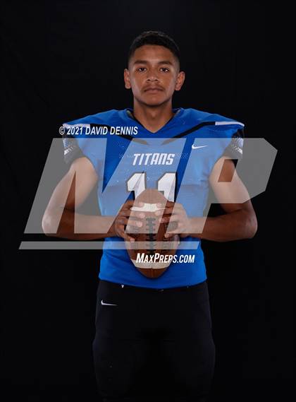 Thumbnail 2 in Frontier Football Seniors photogallery.