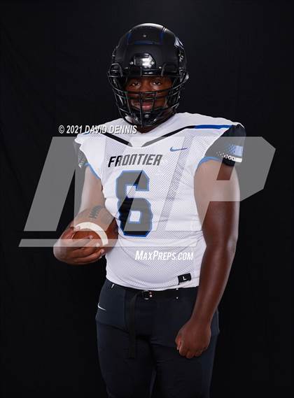 Thumbnail 1 in Frontier Football Seniors photogallery.