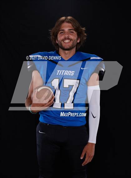 Thumbnail 3 in Frontier Football Seniors photogallery.