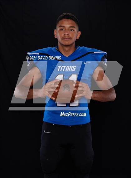 Thumbnail 3 in Frontier Football Seniors photogallery.