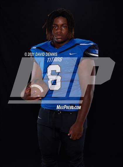 Thumbnail 3 in Frontier Football Seniors photogallery.